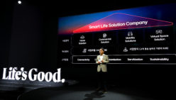 IL CEO DI LG WILLIAM CHO ANNUNCIA LA TRASFORMAZIONE DELL’AZIENDA IN UNA “SMART LIFE SOLUTIONS COMPANY”